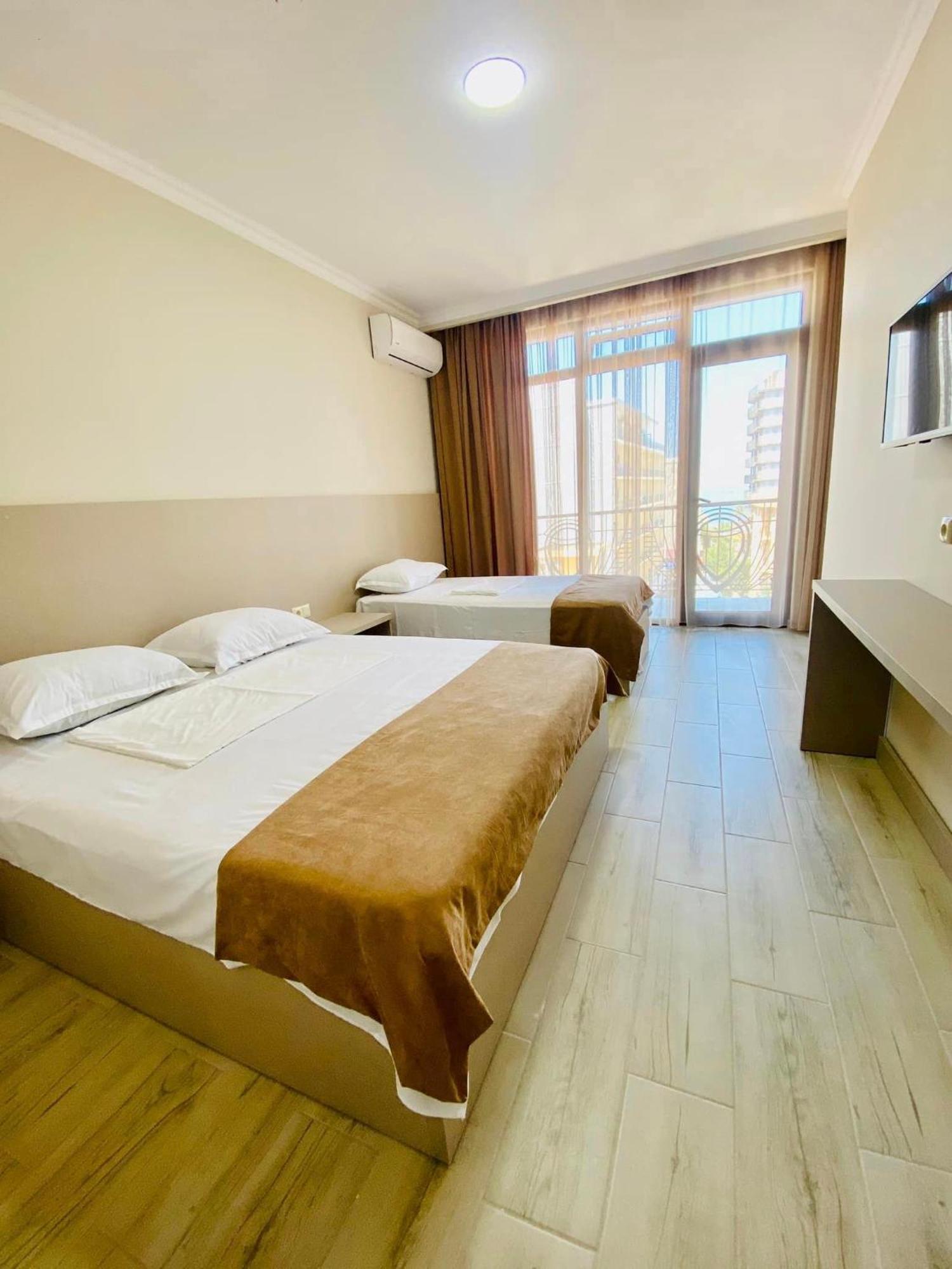 גוניו Hotel Tesa מראה חיצוני תמונה