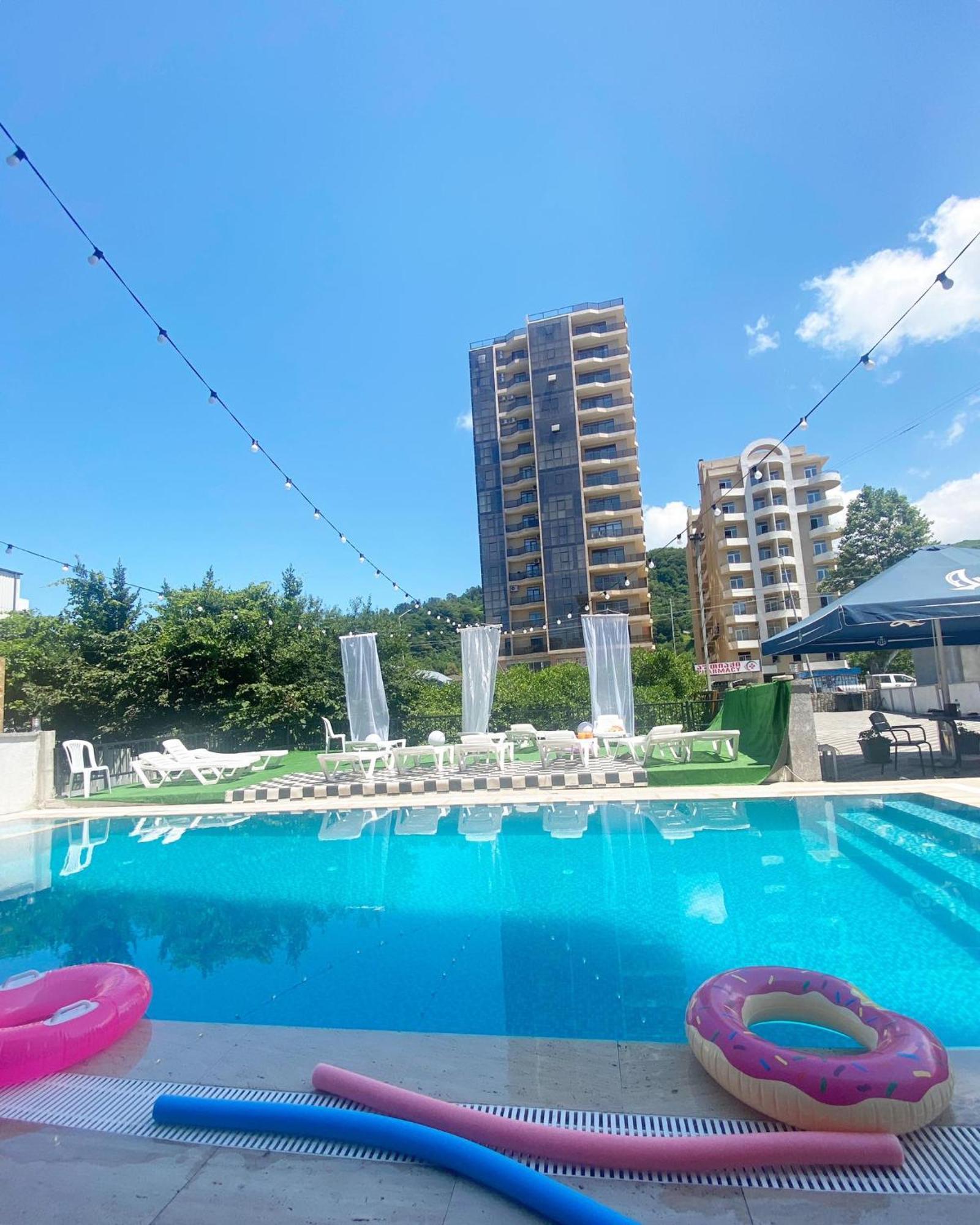 גוניו Hotel Tesa מראה חיצוני תמונה